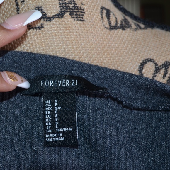 Gray Ribbed Midi Dress - Picture 4 of 5